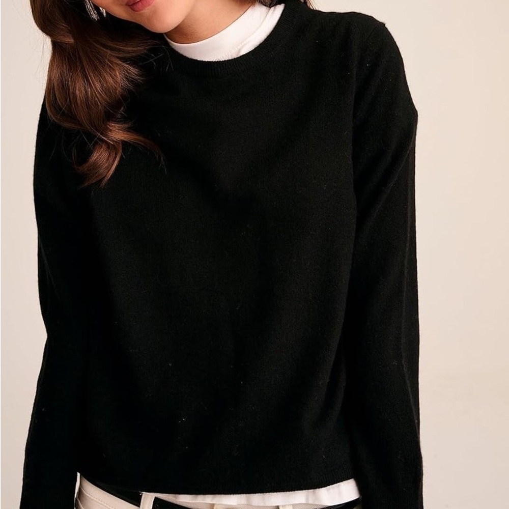 Naadam Cashmere relaxed crewneck sweater black
Size XL